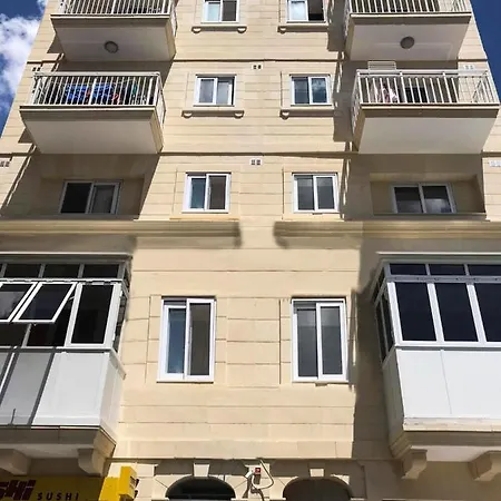 Homestay F10 1, Private Double With Private Bathroom In Shared Flat Msida