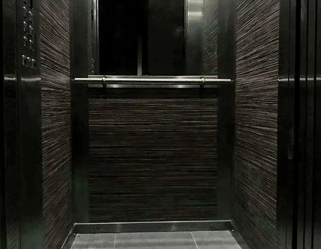 Privat bolig F10 1, Private Double With Private Bathroom In Shared Flat