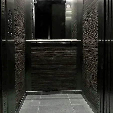 منزل للإقامة F10 1, Private Double With Private Bathroom In Shared Flat