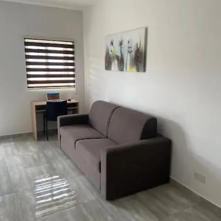 F10 1, Private Double With Private Bathroom In Shared Flat *
