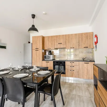 F10 1, Private Double With Private Bathroom In Shared Flat Séjour chez l'habitant *