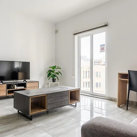 F10 1, Private Double With Private Bathroom In Shared Flat