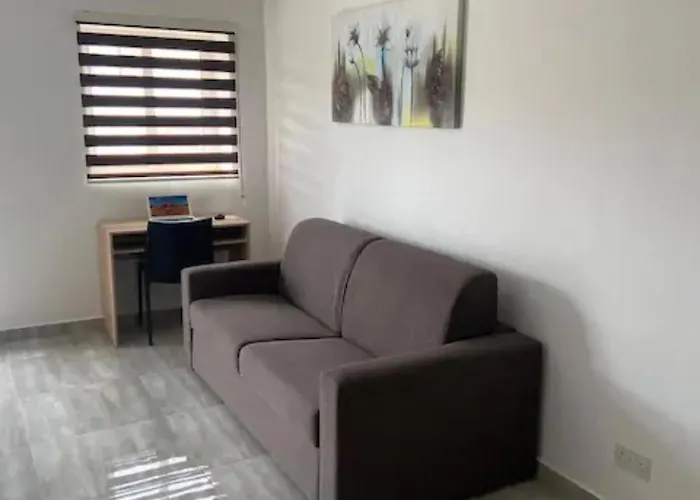 F10 1, Private Double With Private Bathroom In Shared Flat *